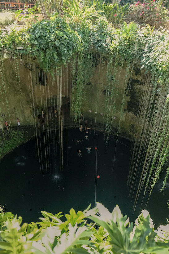 Cenote Ik Il, Mexico